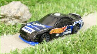 Model Autíčka Angličák Hot Wheels ´95 Mazda RX-7