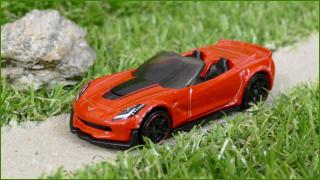 Model Autíčka Angličák Hot Wheels Corvette C7 Z06 Convertible