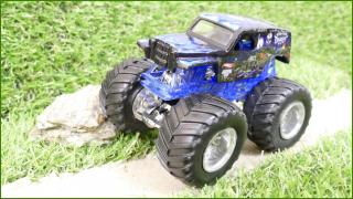 Model Autíčka Angličák Hot Wheels Monster Truck Son-Uva Digger