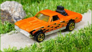 Model Autíčka Hot Wheels ´68 El Camino