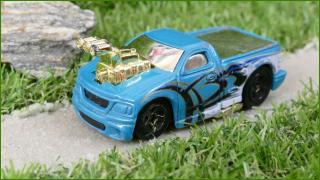 Model Autíčka Hot Wheels Autíčko Ford Lightning