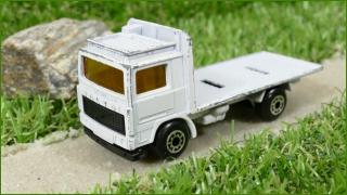 Model Autíčka Matchbox Volvo Truck