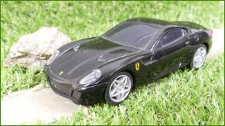 Model Autíčka Shell V-Power (Hotwheels) - Ferrari 599 GTB Fiorano - natahovací