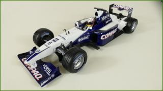 Model Formule Hot Wheels 1:18 - Williams FW23 (2001) - Jean Pablo Montoya