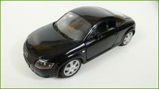 Model Revell 1:18 - Audi TT