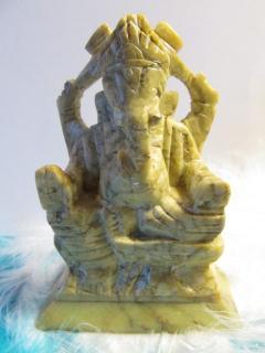 Ganesha vám může pomoci s hojností . (mastek 10cm)  (Ganesha přivede úspěch a bohatství do vašeho života)