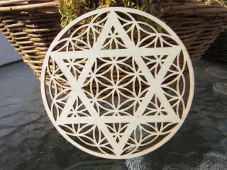 Květ života  Srdeční čakra - dřevěný, 10cm (dřevěný květ života, symbol 4. čakry - Anaháty, posvátná geometrie)