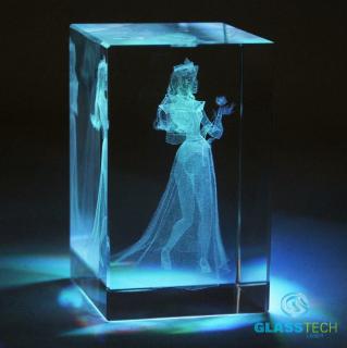 3D nevěsta ve skl. kvádru 50 x 50 x 80 mm (Laserovaná 3D nevěsta ve skleněném hranolu 50 x 50 x 80 mm)