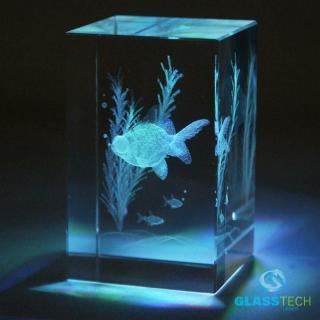 3D rybičky ve skl. kvádru 50 x 50 x 80 mm (Laserované 3D rybičky ve skleněném hranolu 50 x 50 x 80 mm)