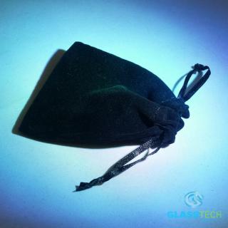 Černý sametový sáček - malý, 70x90x3 mm (Dárkový sáček černý, střední a sametový 90 x 70 x 3 mm)