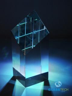 Skleněná trofej Čtyřhran - M (Skleněná trofej, 60 x 60 x 150 mm)