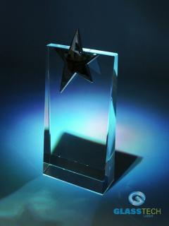 Skleněná trofej hvězda - S (Skleněná trofej, 80 x 30 x 145)