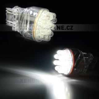 Bílá LED žárovka s paticí T20 (3157) dvouvláknová, 12LED, 1ks (LED autožárovka s paticí T20, 21W, 12LED, 1ks)