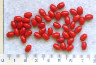 Skleněné korálky,červený oválek,7x4mm,10g-cca46ks (Cena je uvedena za 10g)