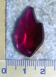 SWAROVSKI ELEMENTS přívěsek - vínový lupen, 26x16mm (Cena je uvedena za 1ks)
