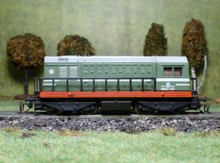 Dieselová lokomotiva BR 107 DR (YM 32)