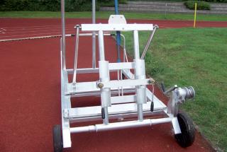 Přepravní vozík pro basket. konstrukce (Vozík pro snadnou přepravu basketbalových konstrukcí)