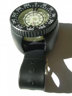 Kompas SK Black (potápěčský s řemínkem na ruku)