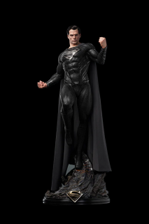 DC Comics - soška - Superman Black Suit Version Regular Edition