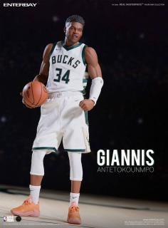 NBA Collection Real Masterpiece - akční figurka - Giannis Antetokounmpo