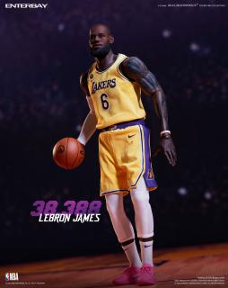 NBA Collection Real Masterpiece - akční figurka - Lebron James Special Edition