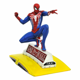 Spider-Man 2018 Marvel Video Game Gallery - soška - Spider-Man on Taxi