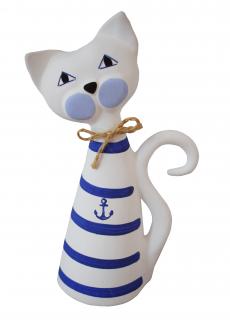 Kočka malá námořnický styl 17cm (Kočka keramická figurka na postavení v námořnickém provedení s modrými proužky a kotvičkou.)
