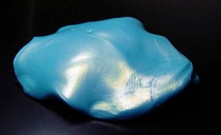 Inteligentní plastelína. Elektrická modrá