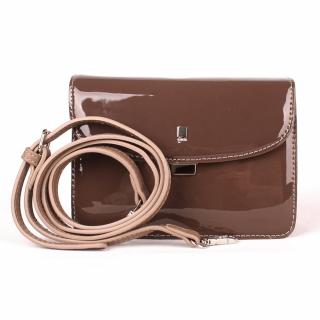 Pětiddílová malá pevná lesklá hnědá crossbody kabelka David Jones CM4024