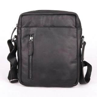 Středně velká černá kožená crossbody taška GreenWood no. 1049