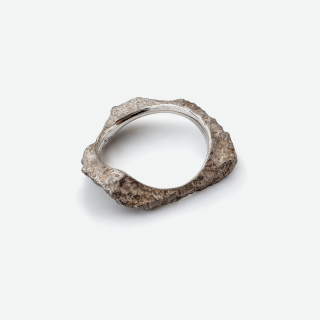 Stříbrný prsten BAZALTUM od Michaely Gorcové 54