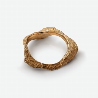 Zlatý prsten BAZALTUM od Michaely Gorcové 54