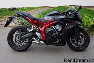 HONDA CBR 650 F (Pronájem den 9-19 hod.)