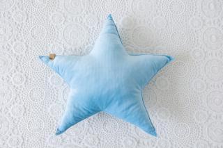Dekorační polštářek hvězda modrý velvet