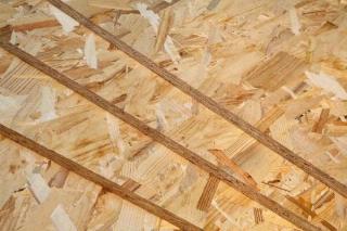 OSB deska ostrá hrana - rozměr 2500 x 1250 mm, síla 9 mm (dřevotřísková OSB deska tl.9mm rozměr 2500x1250 mm)