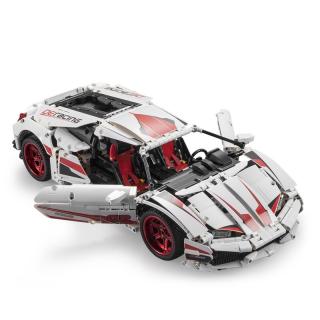 CaDA RC stavebnce Super-Car 610 1696 dílů (CaDA Super-Car 610,&amp;nbsp;otevírací dveře a&amp;nbsp;kapoty,&amp;nbsp;nezávislé zavěšení kol, centrální ovládání volantem, možnost motorizace a přeměnu na RC model, včetně montážního nástroje, 1696 dílů)