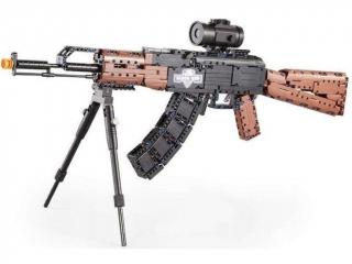 CaDA stavebnice útočná puška AK-47, 738 dílků, zásobník na střelbu gumičkami (CaDA stavebnice&amp;nbsp;pušky AK-47,&amp;nbsp;738 dílů. Střílí gumičky ze zásobníku.)