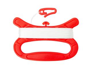 Invento rukojeť se šňůrou, 50m/15kg (&lt;P&gt;Cívka s vlascem a  Easy Clip  karabinkou&amp;nbsp;pro snadné navázání&amp;nbsp;šňůry bez uzlů. Tuto cívku doporučujeme pro dětské draky do rozpětí křídel cca 140 cm. 40 metrů, nosnost 17 kg.&lt;/P&gt;)