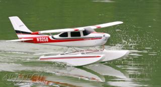 Montážní kit - plováky na RC letadlo Cessna 400 apod. (Montážní kit - plováky na RC letadlo Cessna 400 a podobné modely)