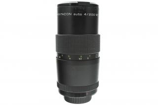 Bazarový objektiv Pentacon 200mm f/4 MC pro závit M42 – klasický teleobjektiv