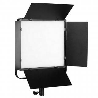 Profesionální stmívatelné LED světlo 660 PRO – 60W s regulací teploty barev a CRI 97+