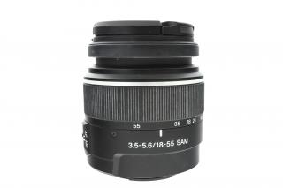Sony DT 18-55mm f/3.5-5.6 SAM – bazarový objektiv
