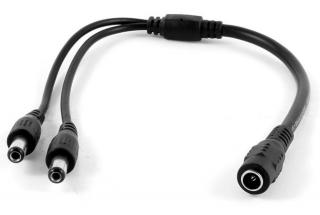 Napájecí kabel s dvěma napájecími JACK konektory (2,1mm) pro kamery a přípojnou JACK samice