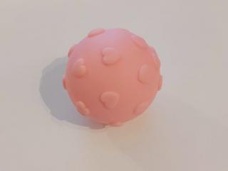 Latexový míč pro psy Barva: růžový se srdíčky