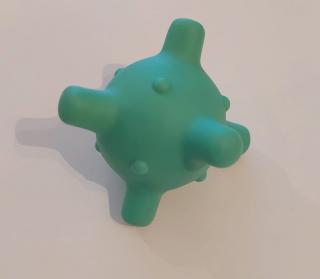Latexový míč pro psy Barva: zelený ježek