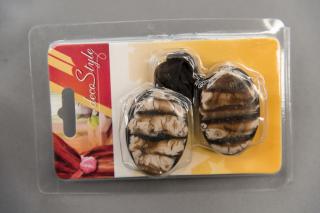 Magnet na závěsy (2xkusy) - oválek hnědosmetanový