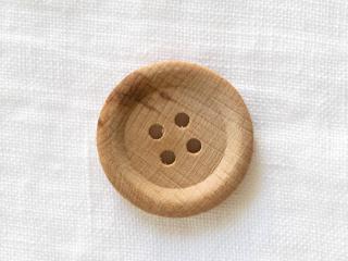 Dřevěný knoflík přírodní se 4 dírkami - 36