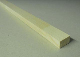 Spálenský dřevěný hranol H 2218/240cm smrk 22x18x2400mm
