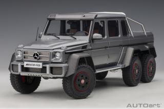 Mercedes-Benz G63 AMG 6×6 2013 šedá AUTOart 1:18 (Zvýhodněná cena!)