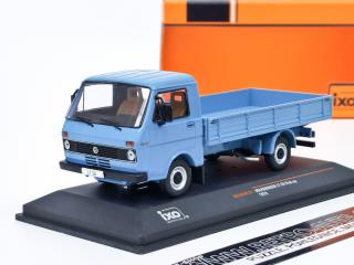 Volkswagen LT 28 (1978) blue IXO 1:43_  (Naskladňujeme další kusy - odesíláme od 2.4.2025)